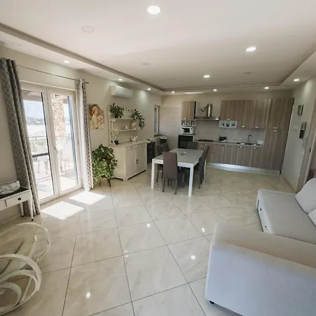 Aurelia Apartment