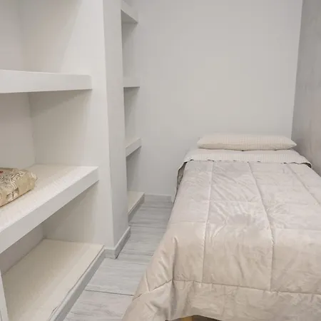 Aurelia Apartment