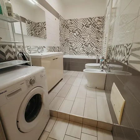 Aurelia Apartment *